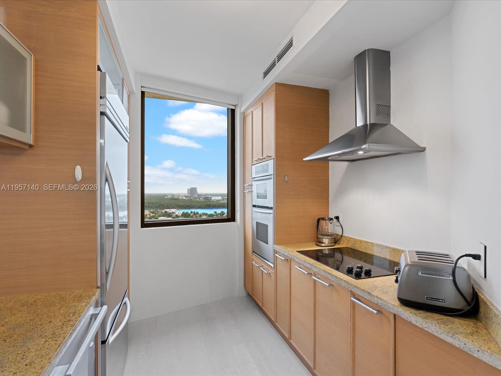 SAYAN CONDO - Residential