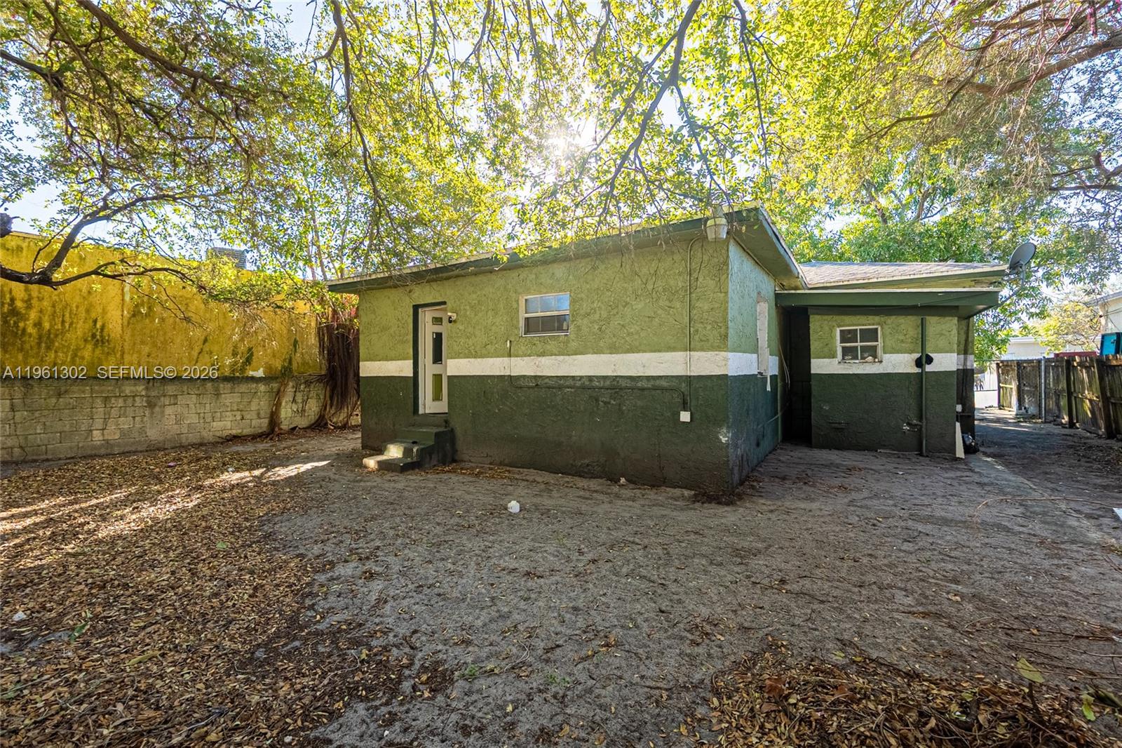 1ST ADDN HOME OWNERS PARA - Residential Income