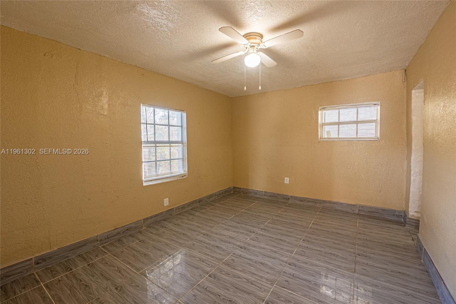 1ST ADDN HOME OWNERS PARA - Residential Income