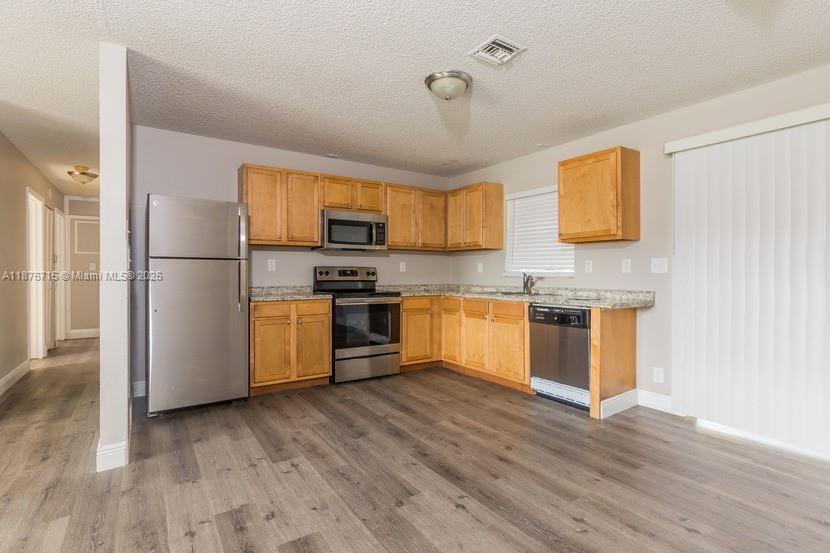 DELRAY SHORES - Residential Lease