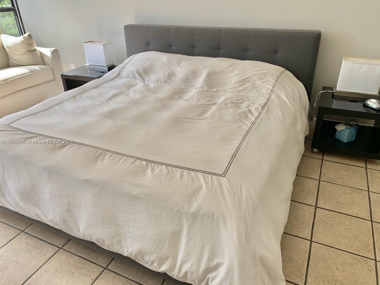 OLYMPUS CONDO PHASE - Residential Lease