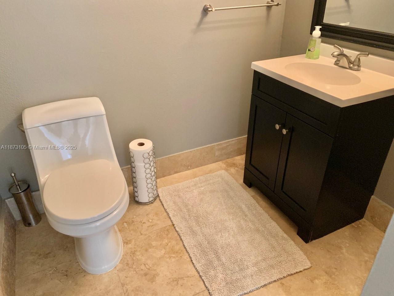 OLYMPUS CONDO PHASE - Residential Lease