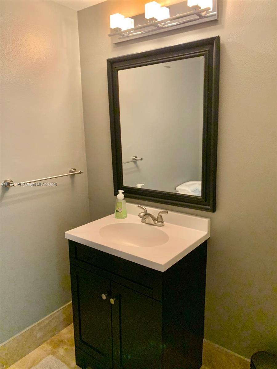 OLYMPUS CONDO PHASE - Residential Lease