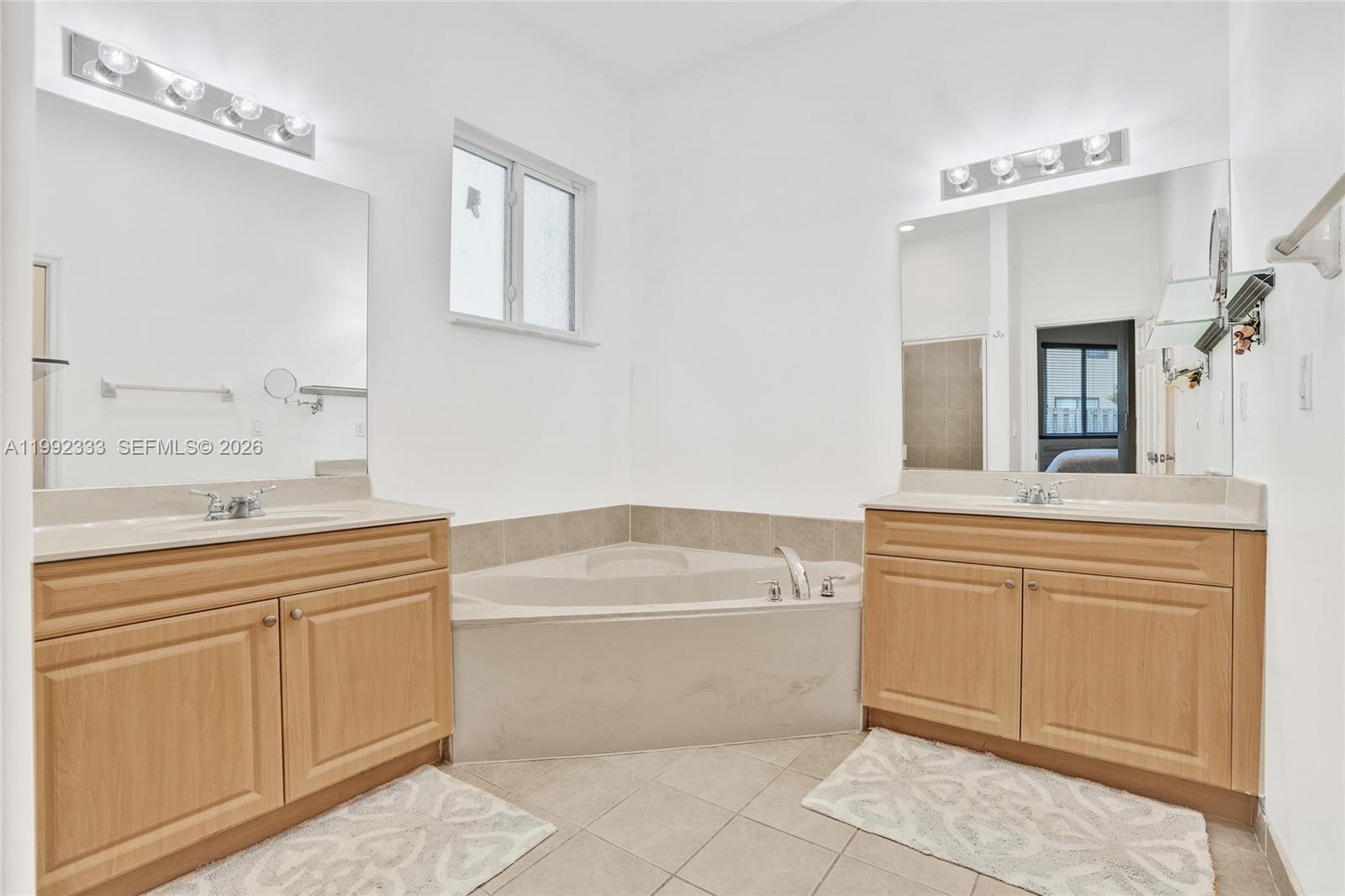 ENCLAVE AT BLACK POINT MA - Residential