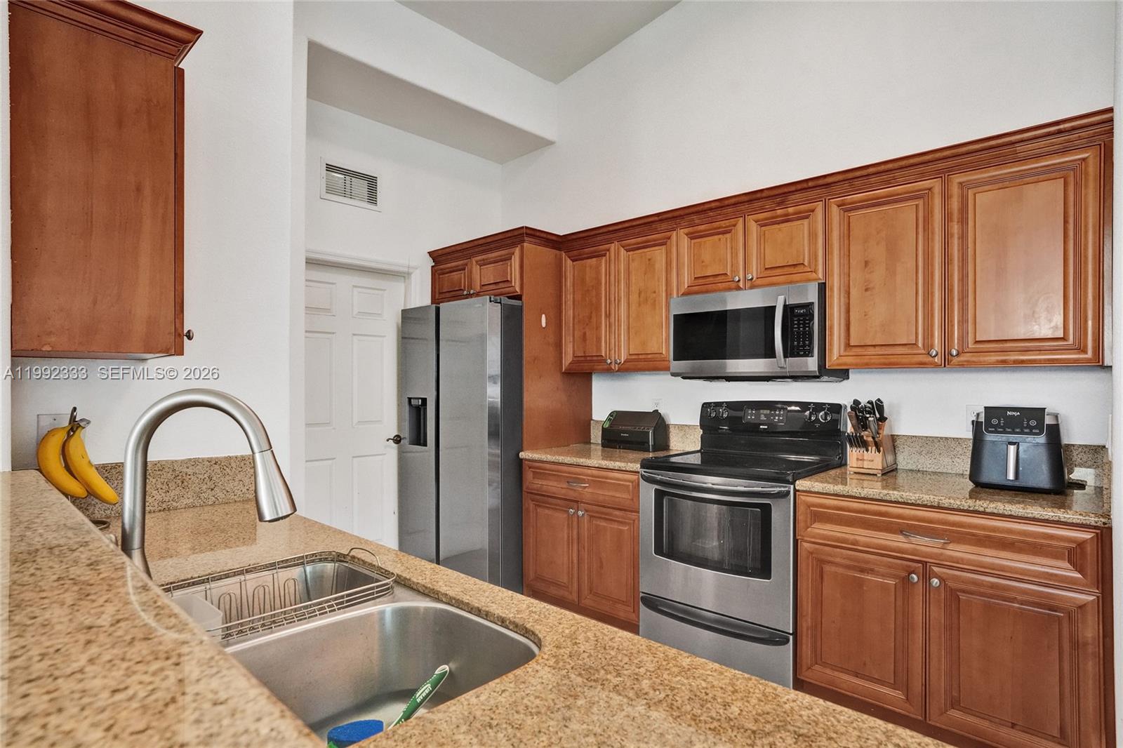 ENCLAVE AT BLACK POINT MA - Residential