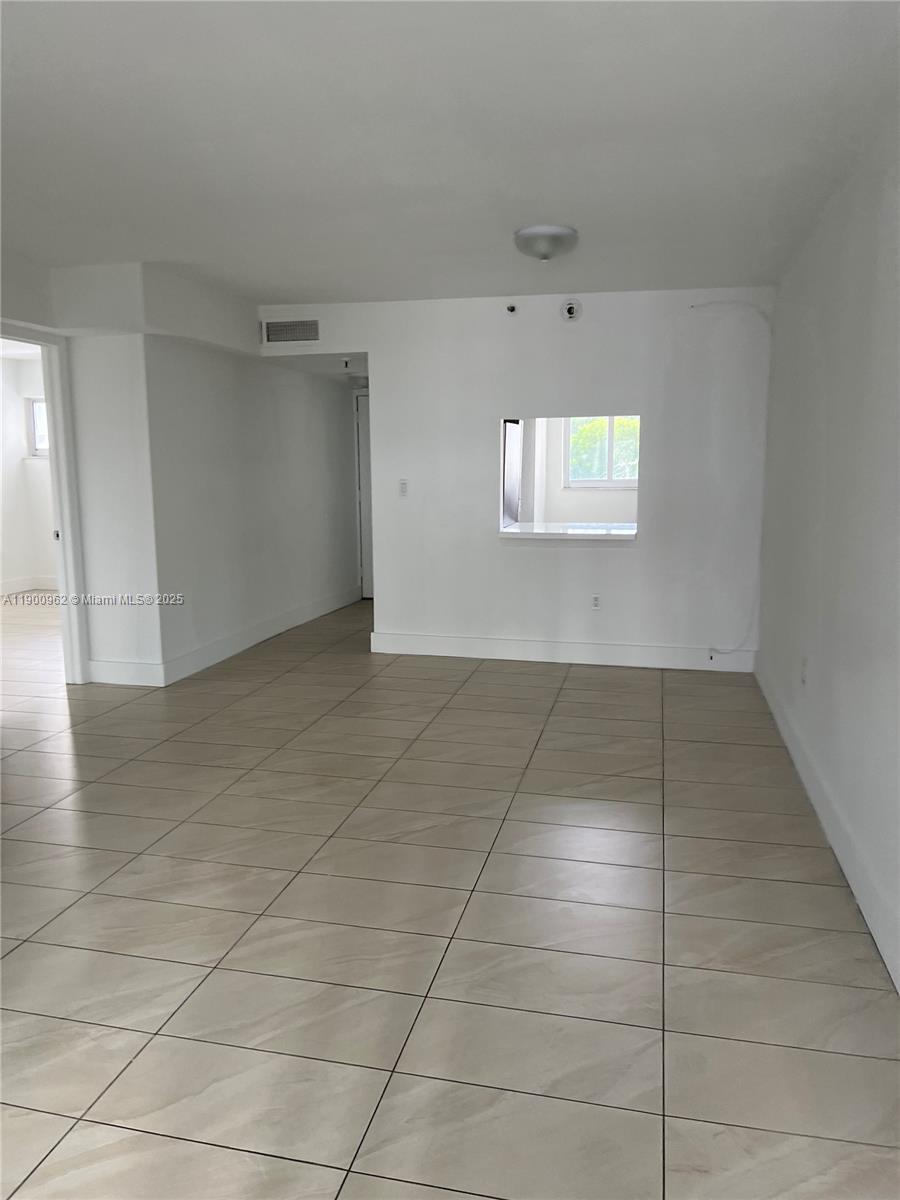 BAYONNE - Residential Lease