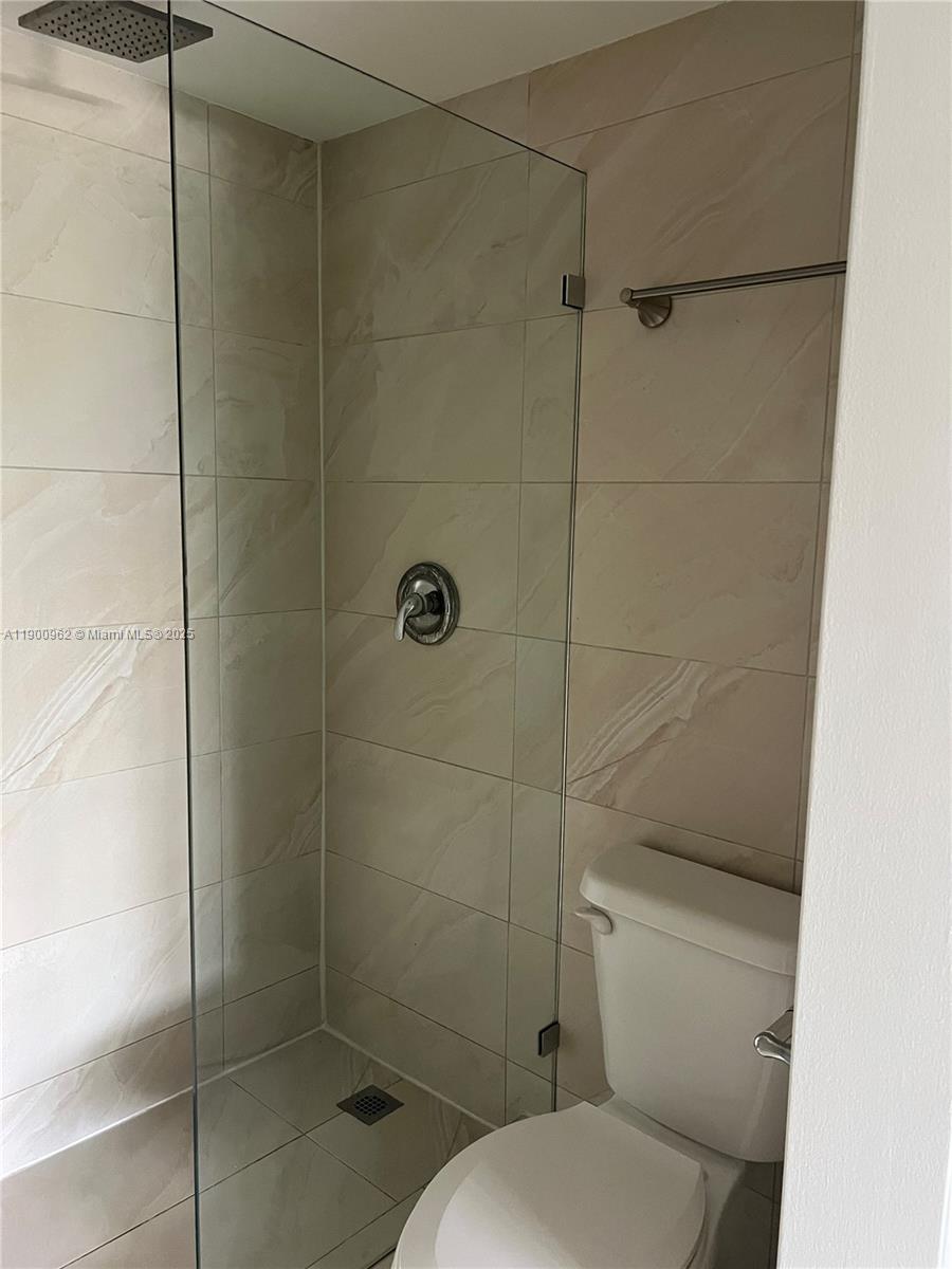 BAYONNE - Residential Lease