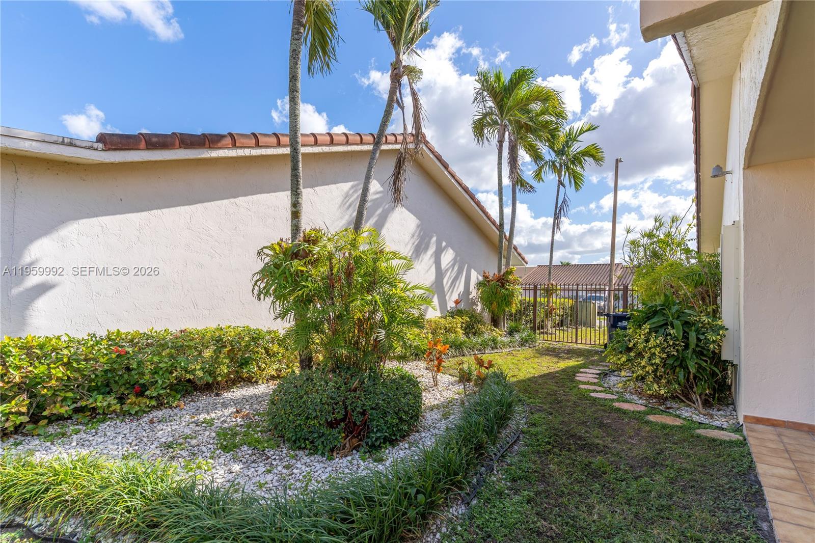 COLLADO SUB - Residential Lease