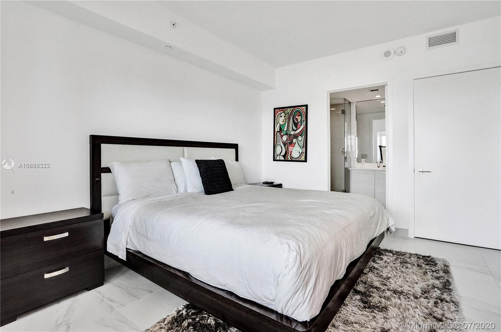 PARAISO BAY CONDO - Residential Lease