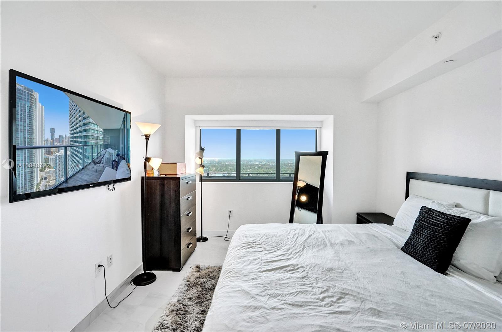 PARAISO BAY CONDO - Residential Lease
