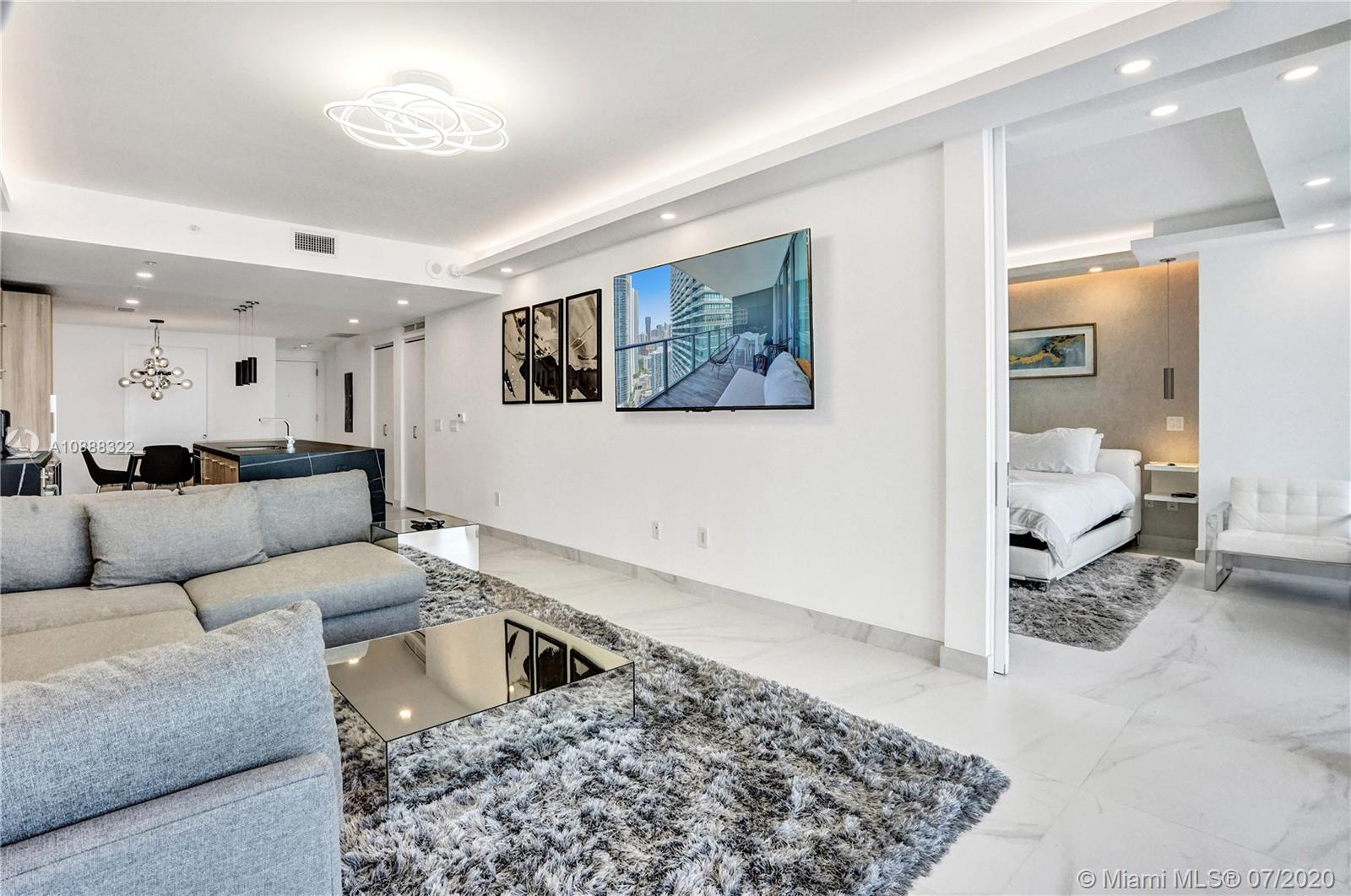PARAISO BAY CONDO - Residential Lease