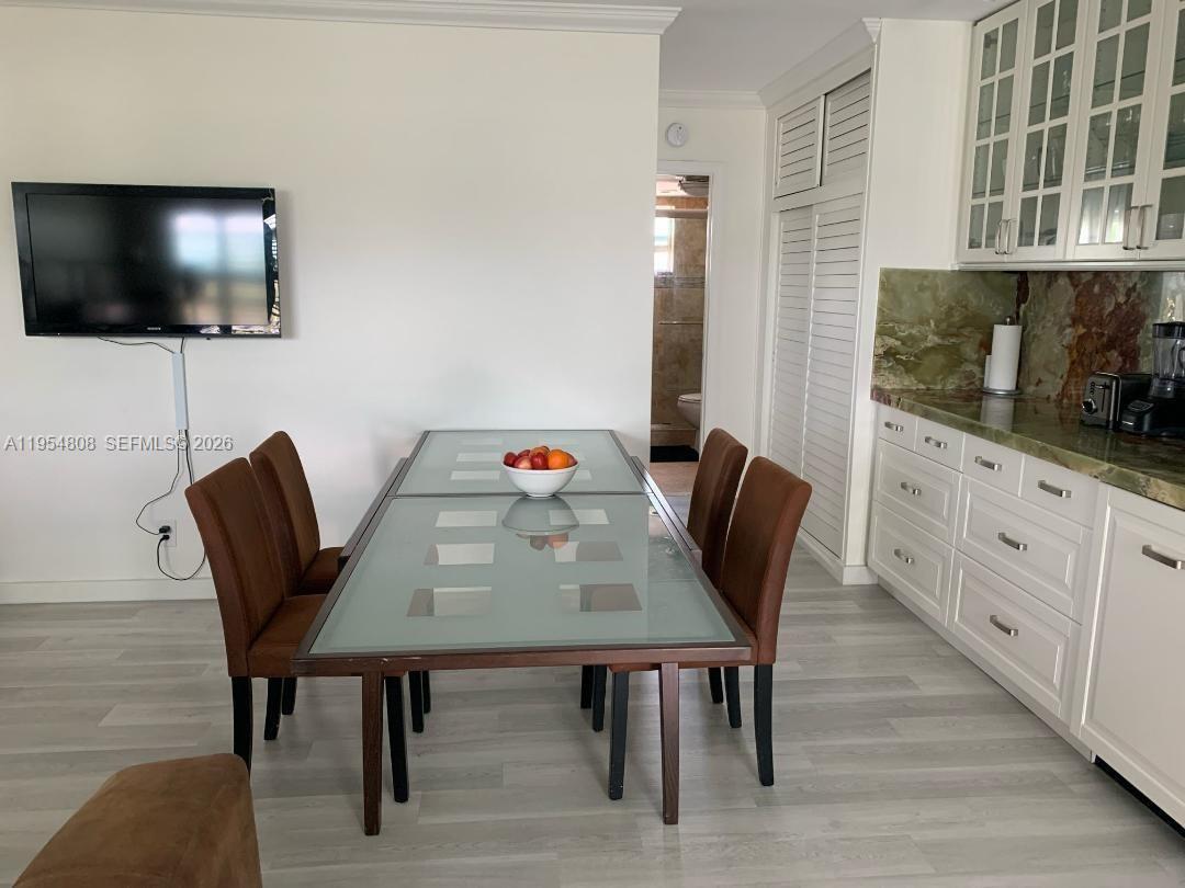 LAKE MAYAN APTS CO-OP - Residential