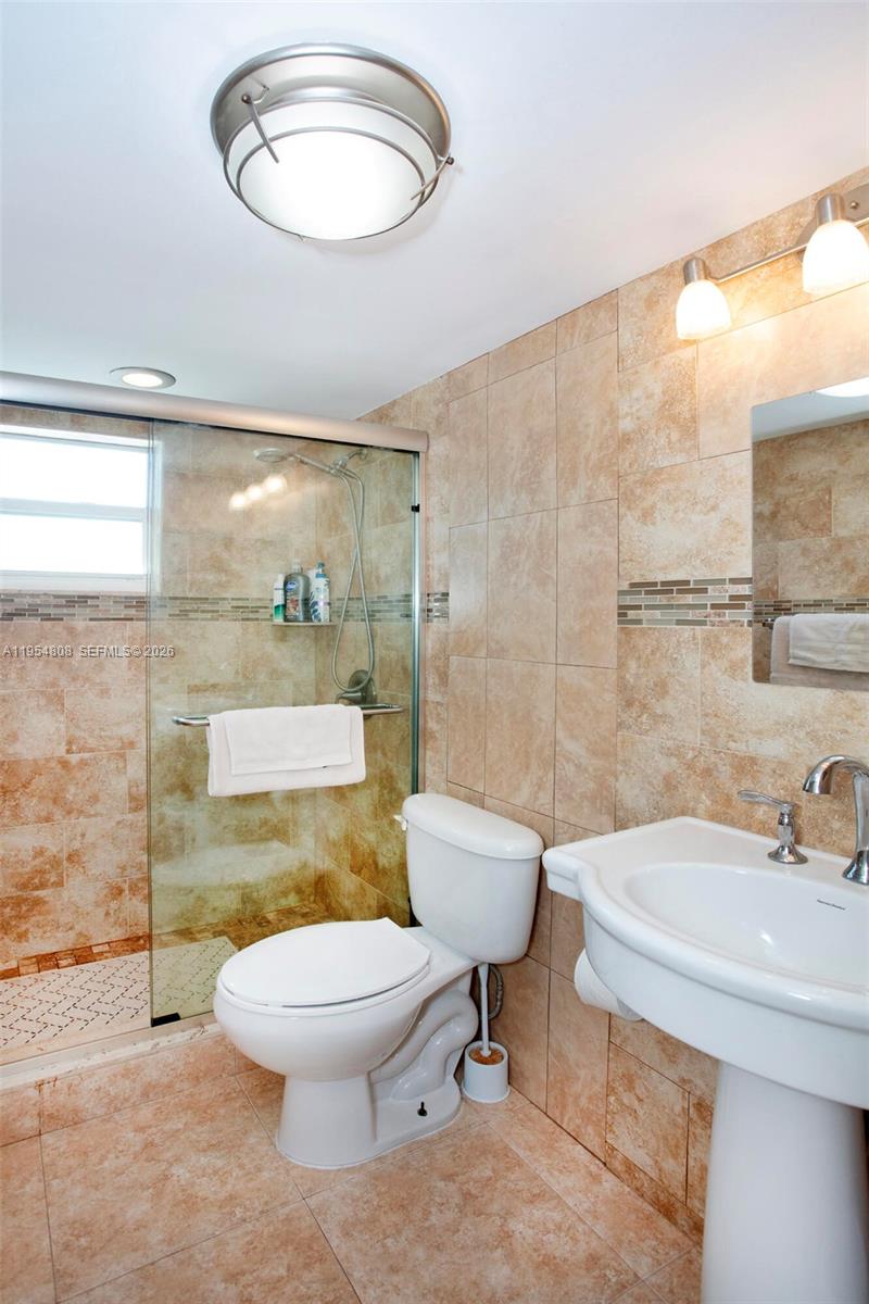 LAKE MAYAN APTS CO-OP - Residential