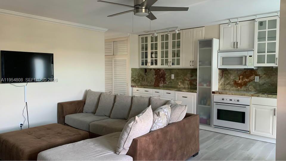 LAKE MAYAN APTS CO-OP - Residential