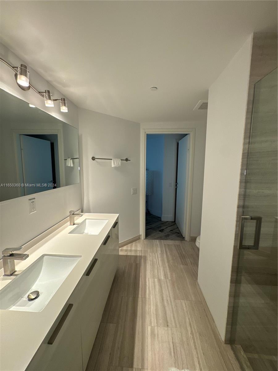 BRICKELLHOUSE CONDO - Residential