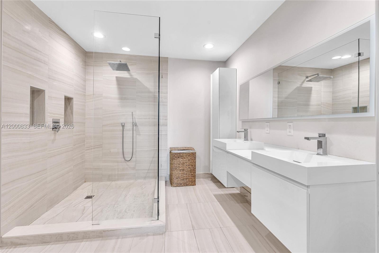 UPTOWN MARINA LOFTS CONDO - Residential