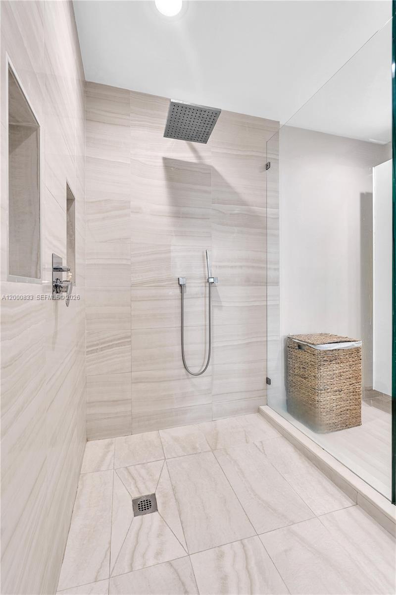 UPTOWN MARINA LOFTS CONDO - Residential