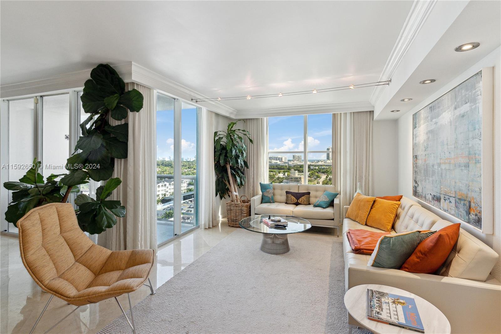 Property for Sale at 1800 Sunset Harbour Dr 1607, Miami Beach, Miami-Dade County, Florida - Bedrooms: 2 
Bathrooms: 2  - $1,375,000