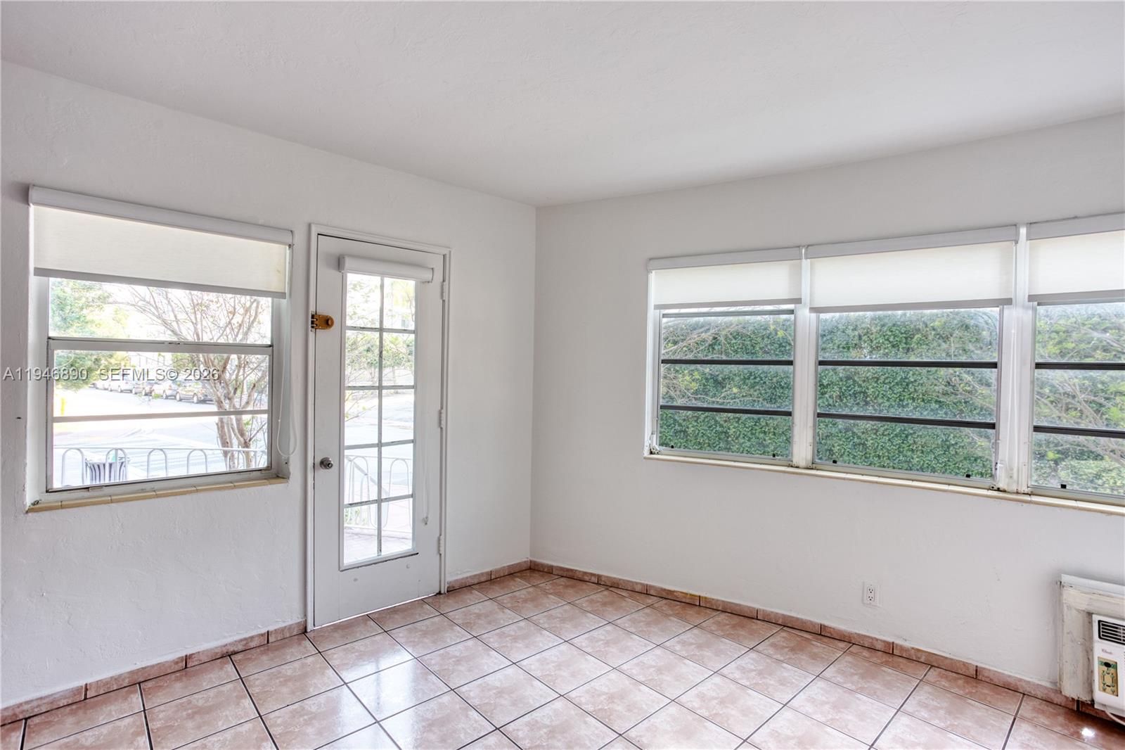 1925 Washington Ave 4