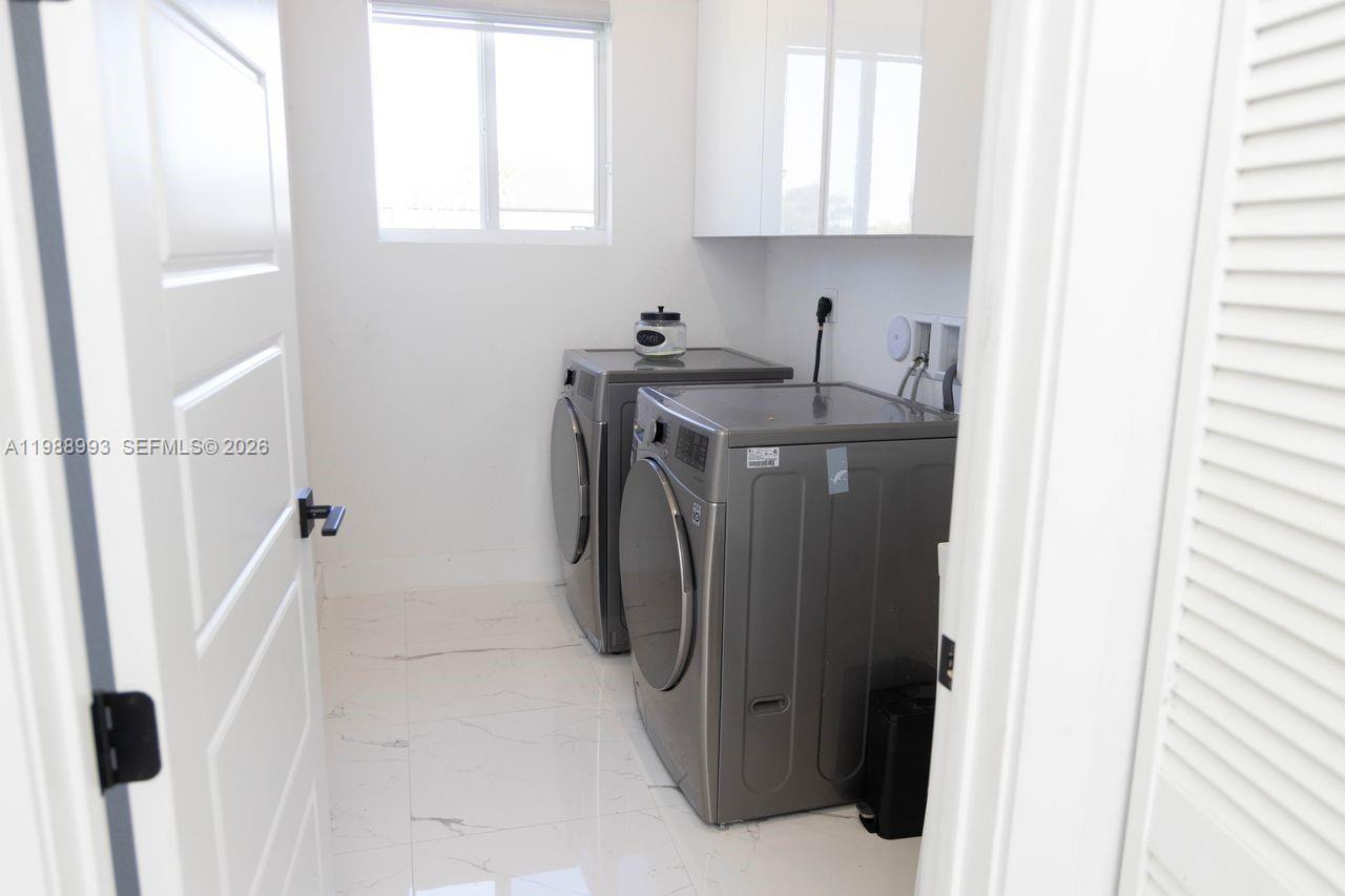 THE REDLANDS SEC 4 - Residential Lease