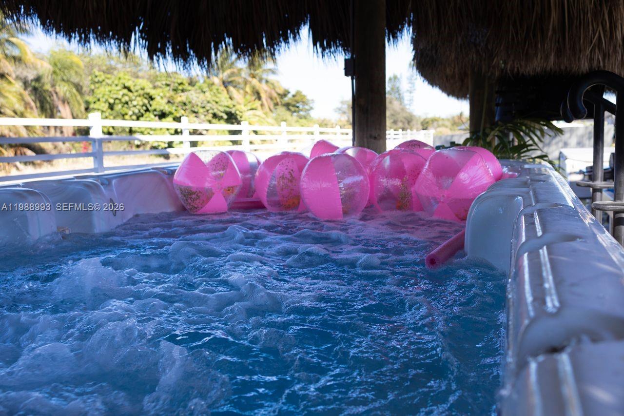 THE REDLANDS SEC 4 - Residential Lease