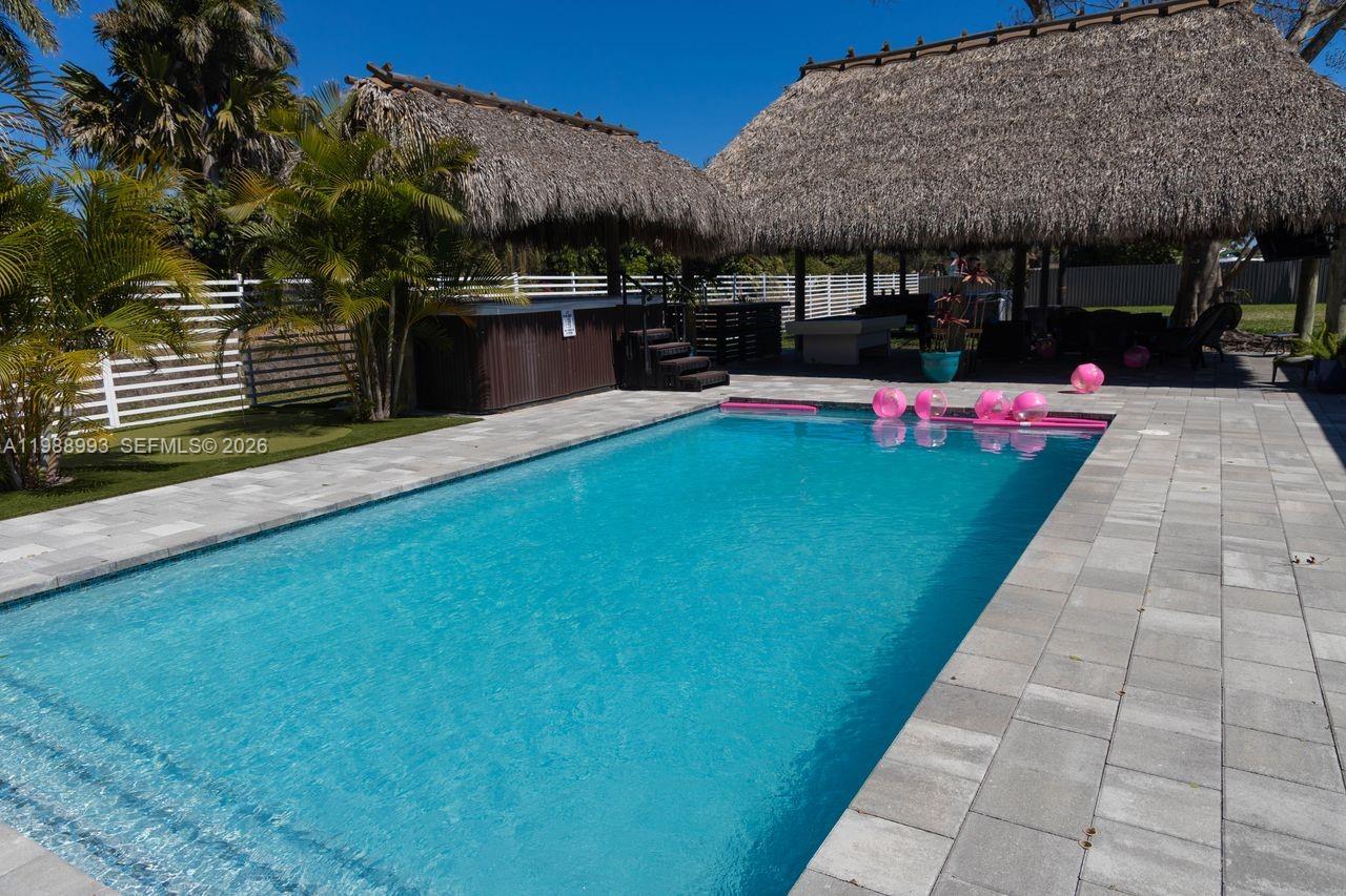 THE REDLANDS SEC 4 - Residential Lease