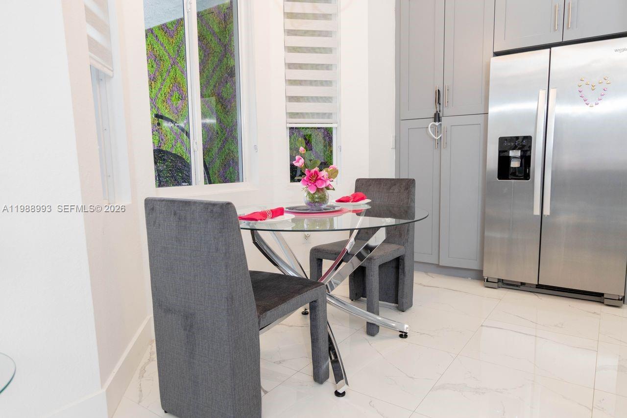 THE REDLANDS SEC 4 - Residential Lease