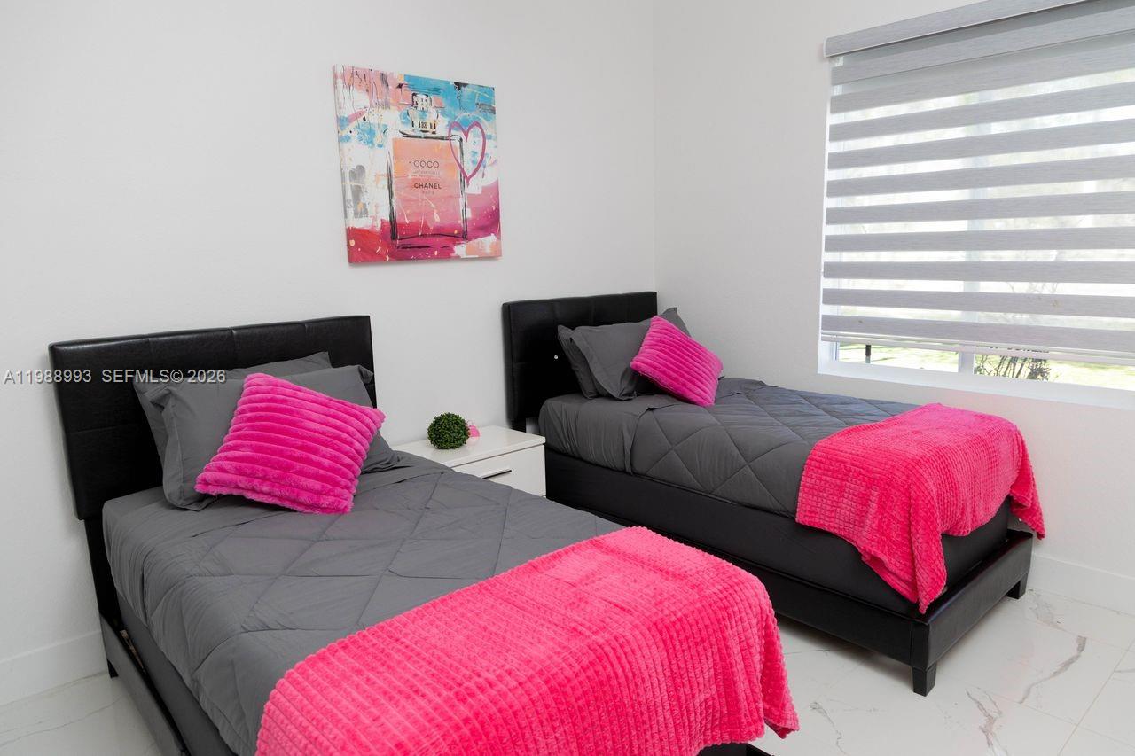 THE REDLANDS SEC 4 - Residential Lease