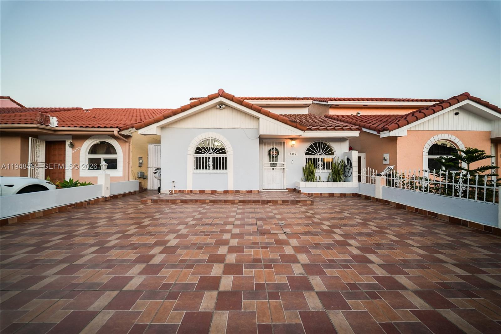 ALAMEDA BY THE LAKE - Residential