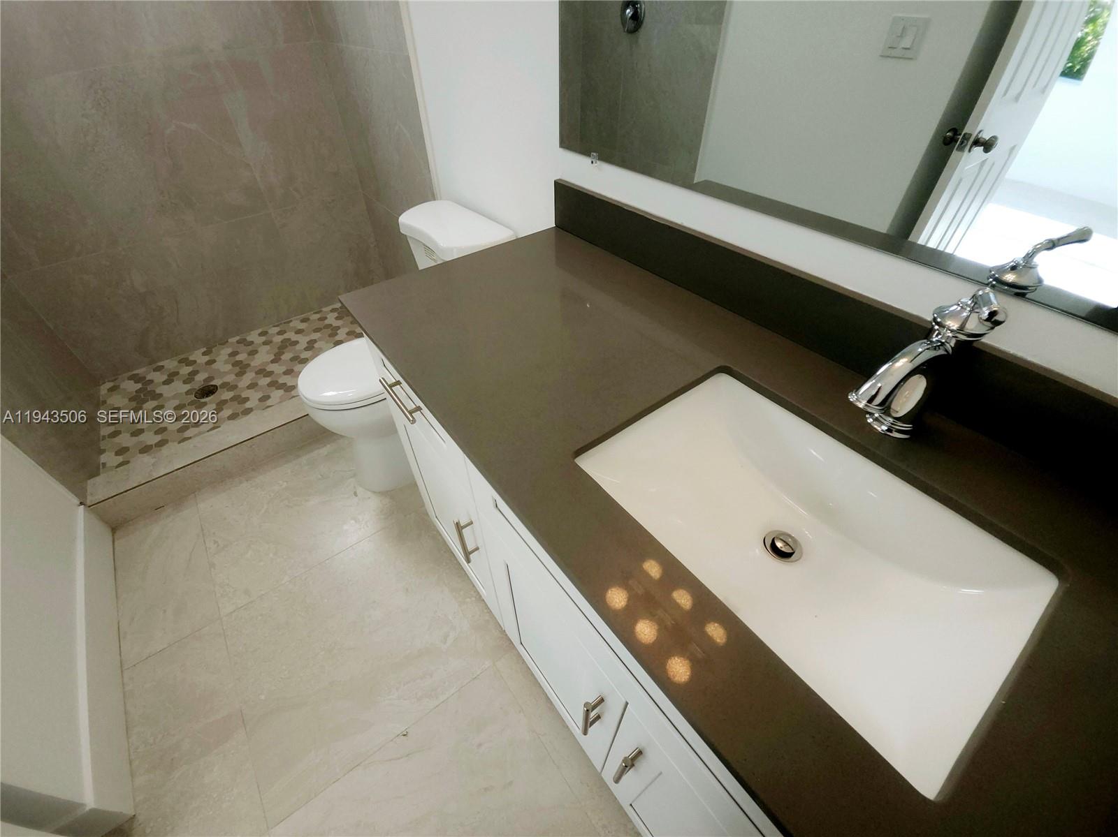 DEVONSHIRE PARK SUB - Residential Lease