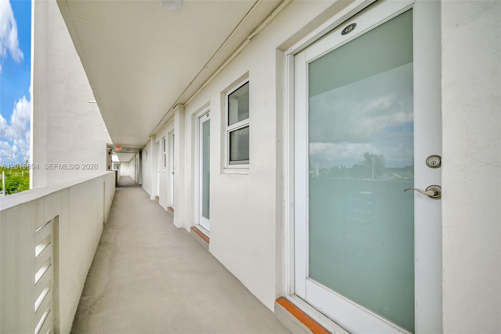 1075 NE Miami Gardens Dr 408