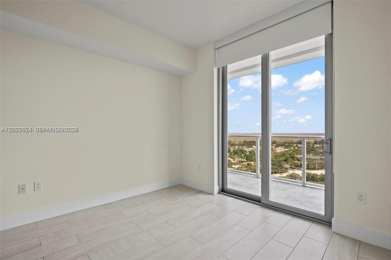 METROPICA NORTH TOWER ONE - Residential