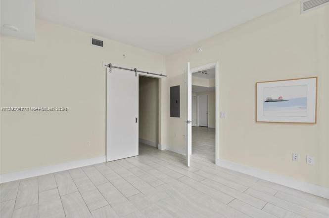 METROPICA NORTH TOWER ONE - Residential