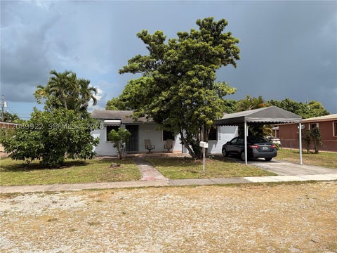 Photo of 671 E 39th St, Hialeah, FL 33013 (MLS # A12089922)