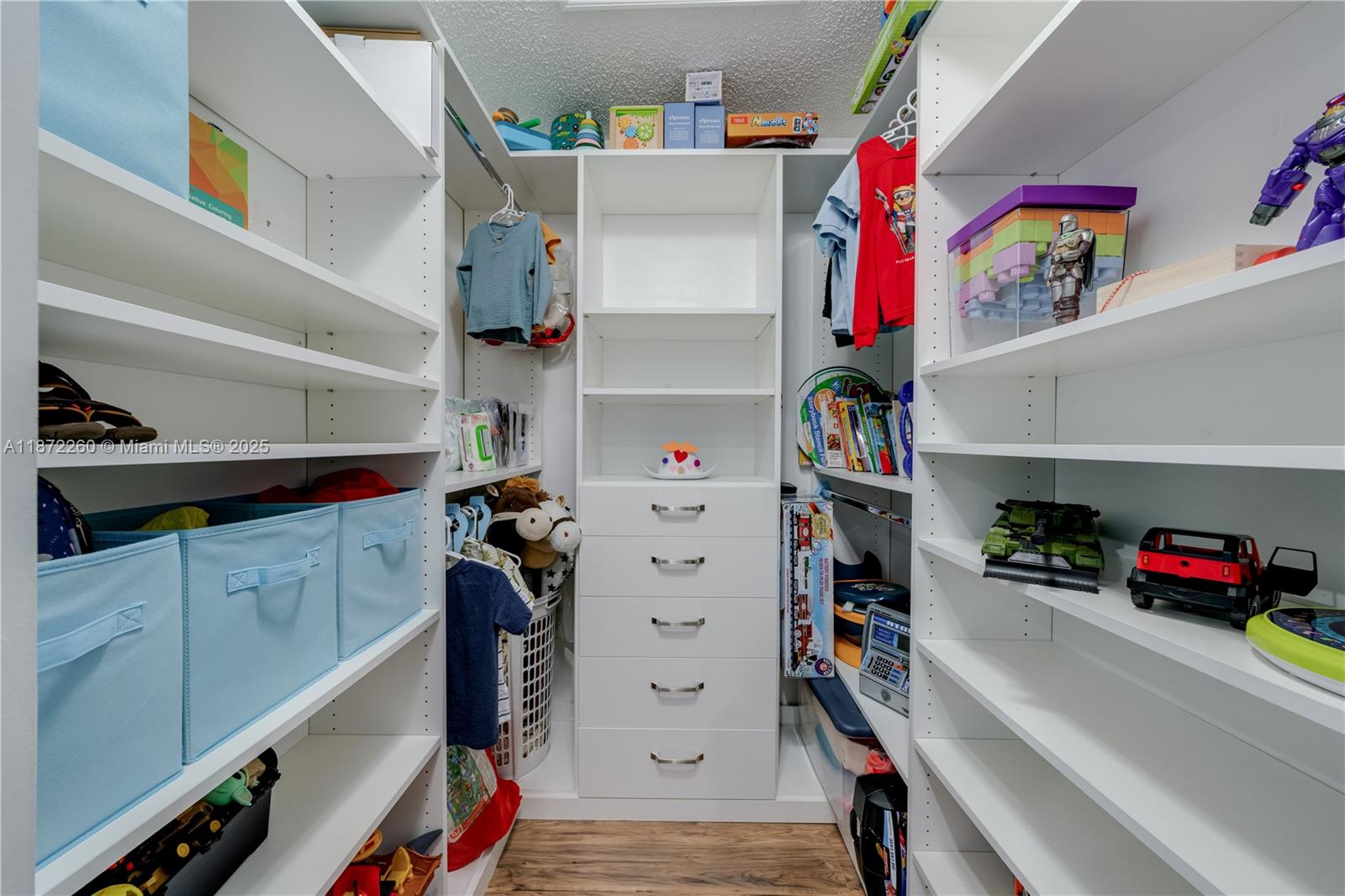 VISTA SUB 1ST ADDN AMENDE - Residential