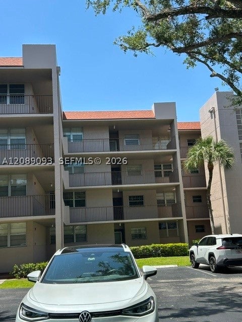 1811 Sabal Palm Dr 204, Davie FL 33324