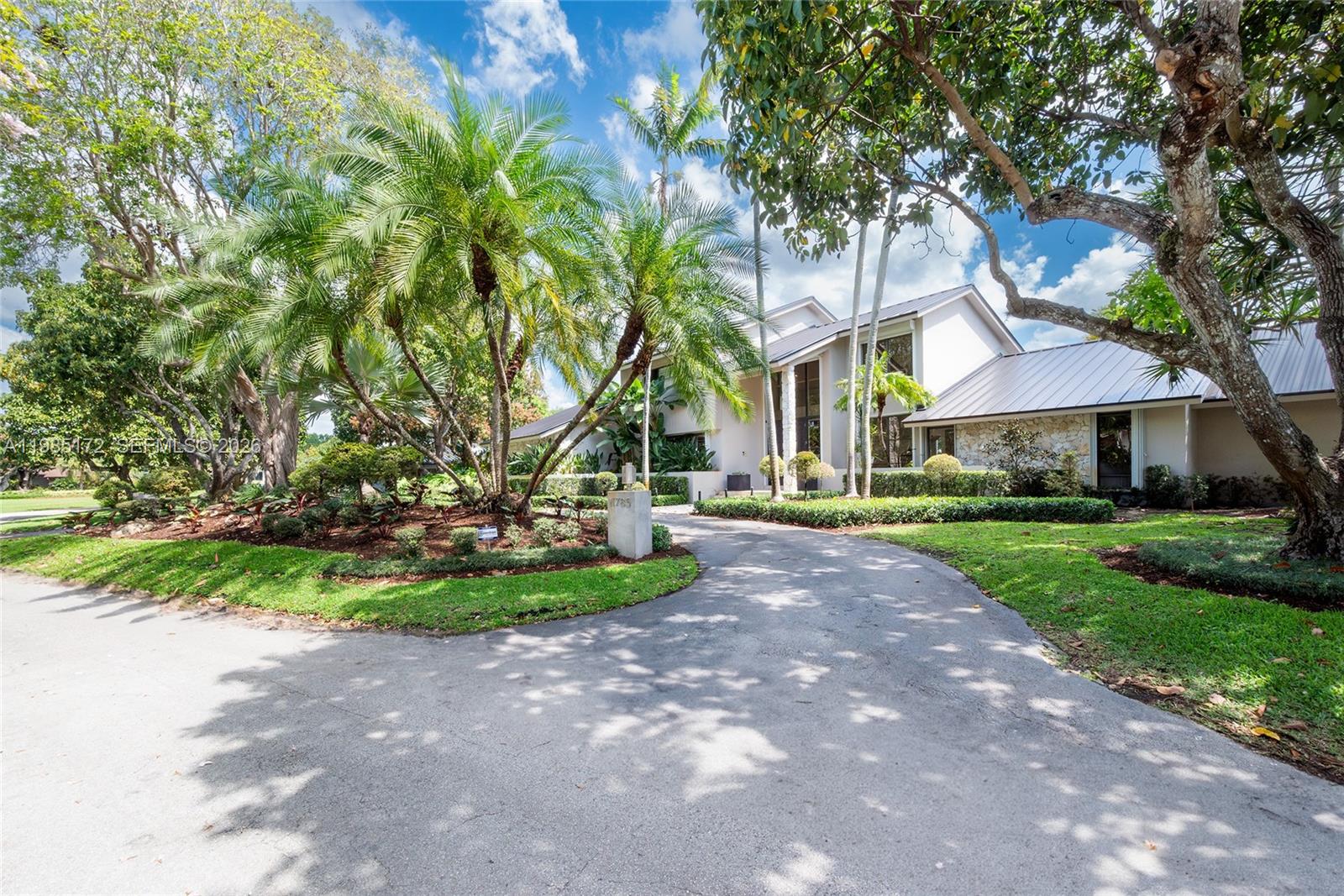 COUNTRY GROVE ESTATES - Residential