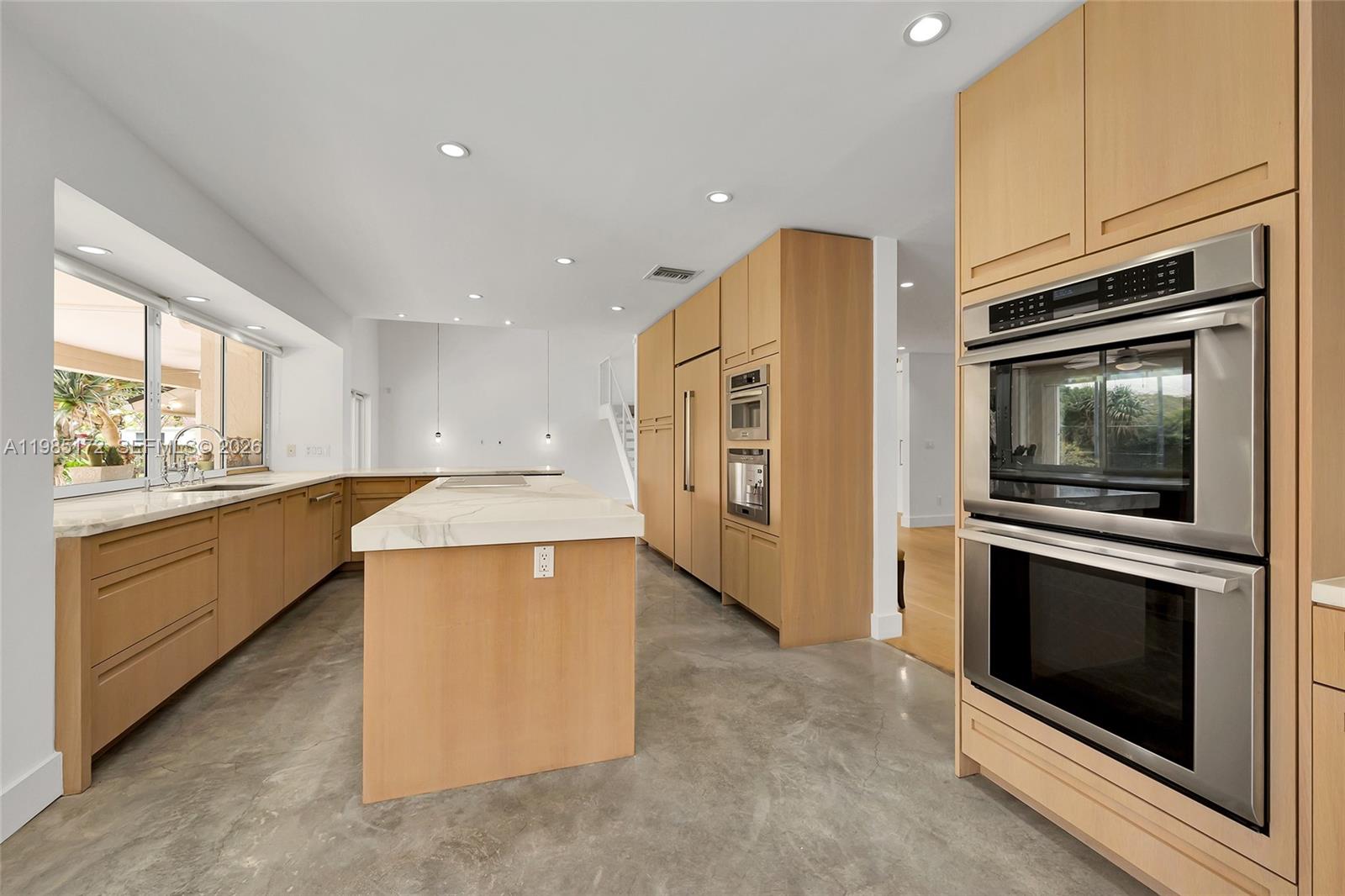 COUNTRY GROVE ESTATES - Residential