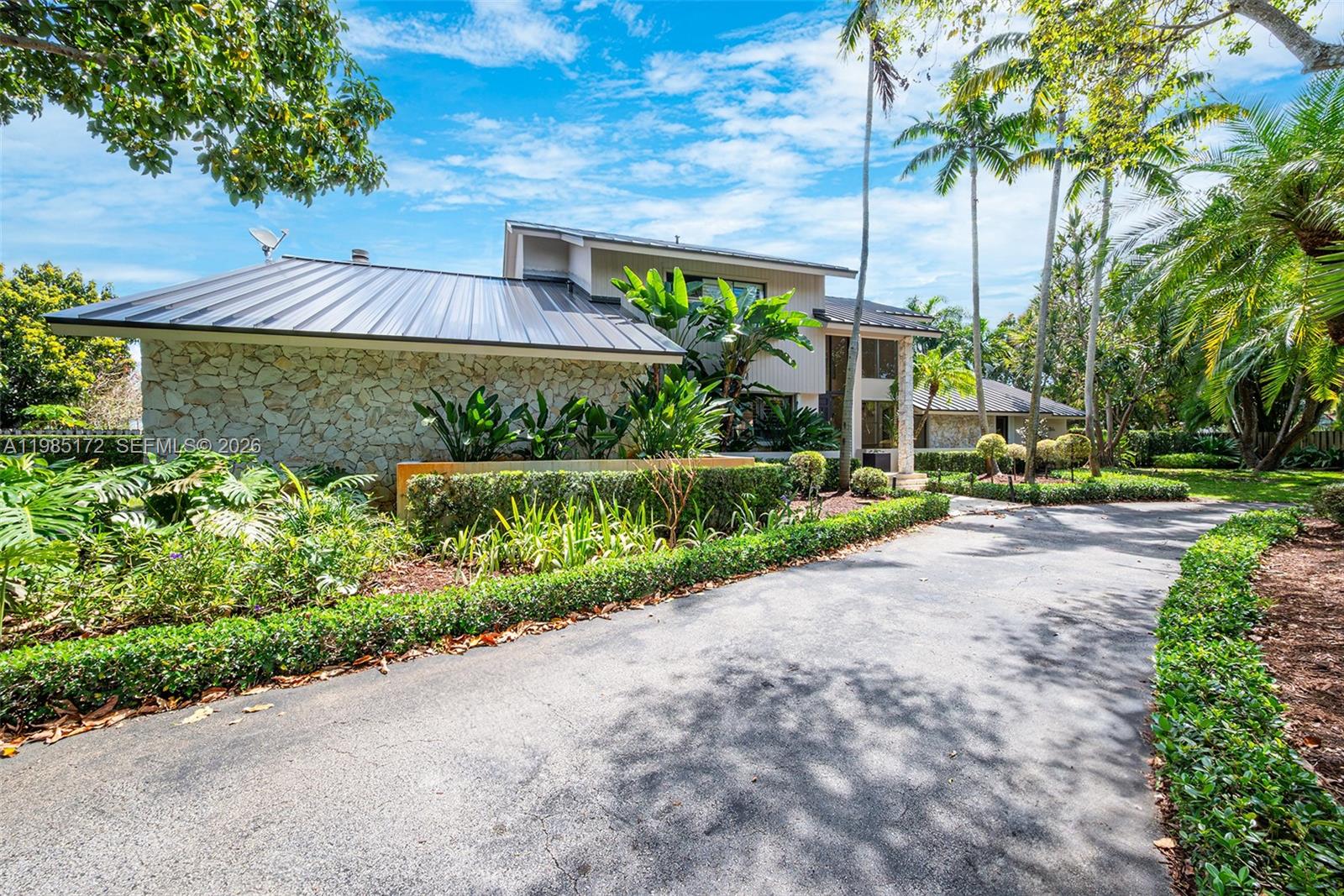 COUNTRY GROVE ESTATES - Residential