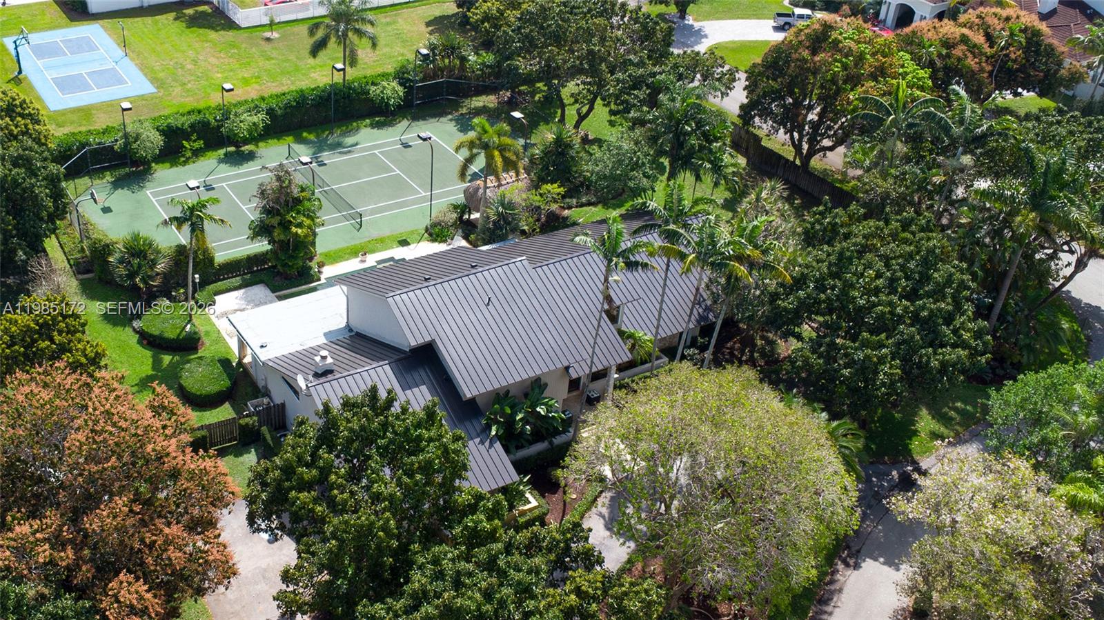 COUNTRY GROVE ESTATES - Residential