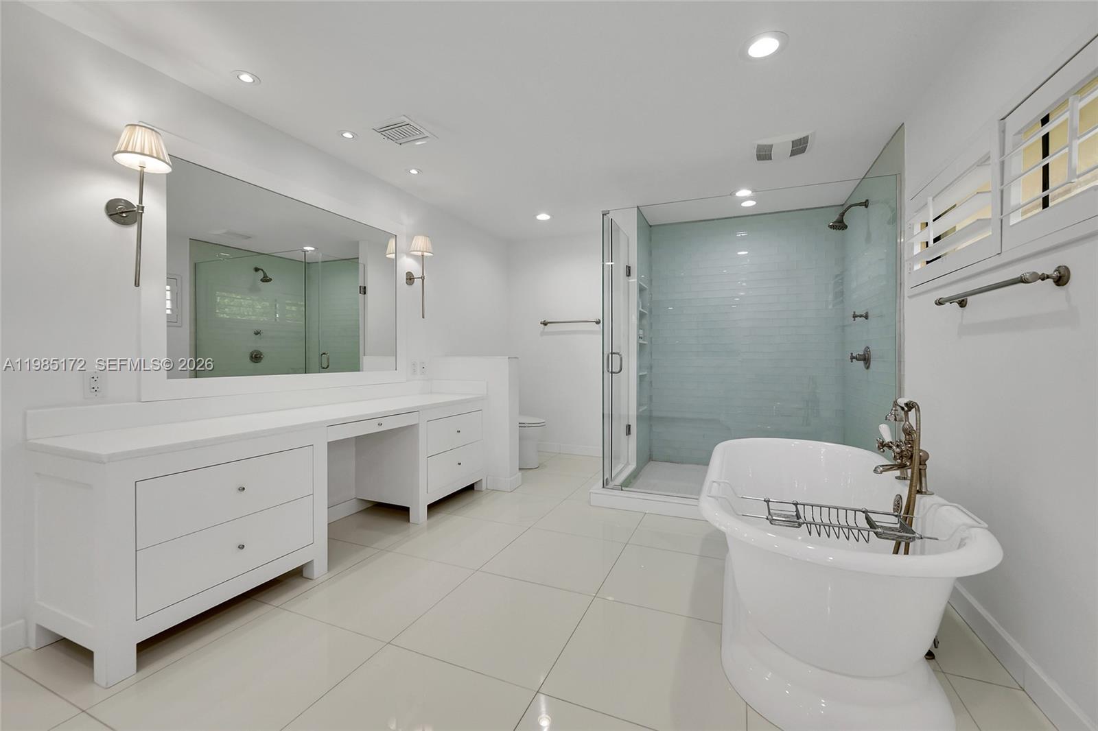 COUNTRY GROVE ESTATES - Residential