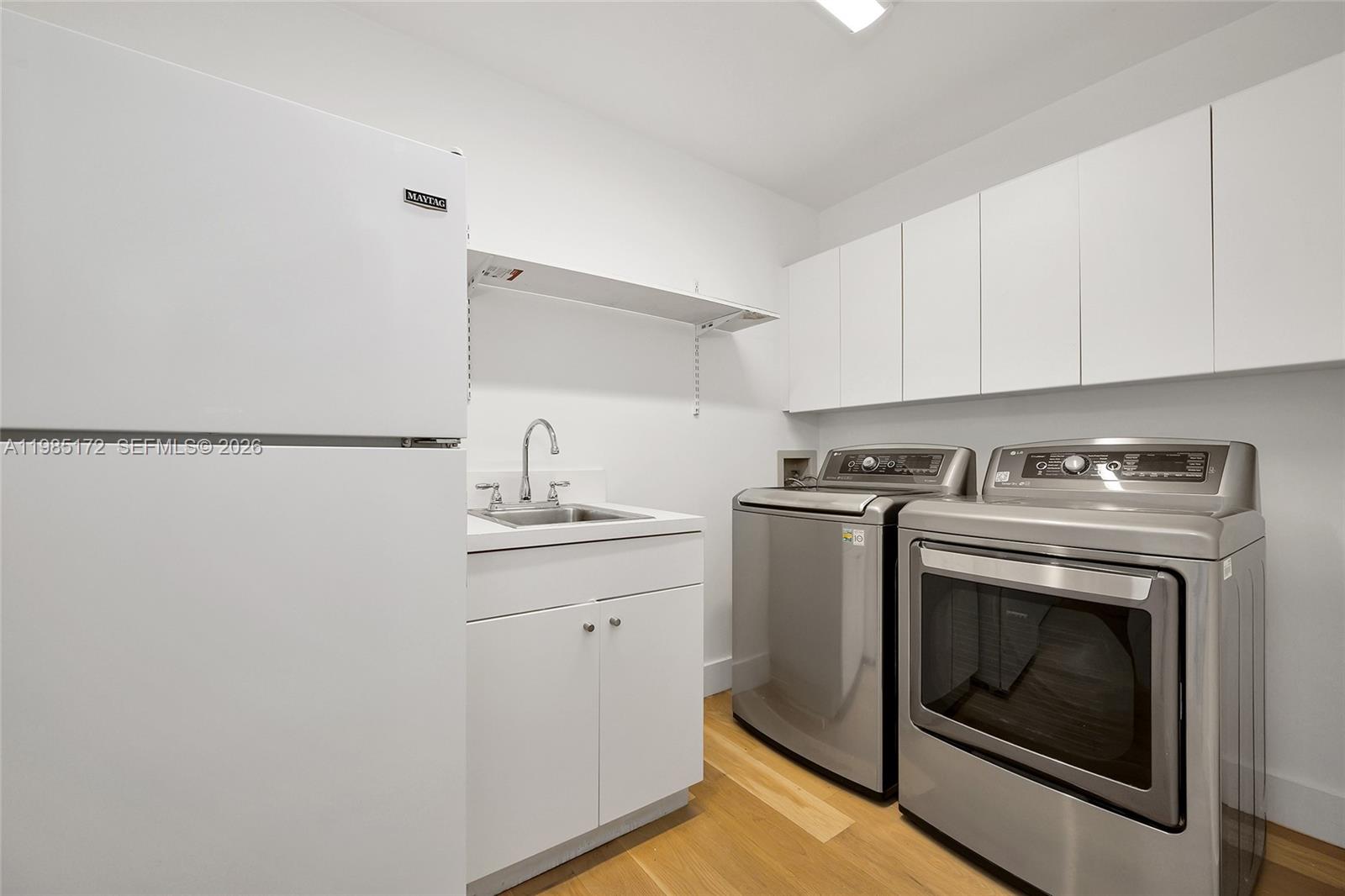 COUNTRY GROVE ESTATES - Residential