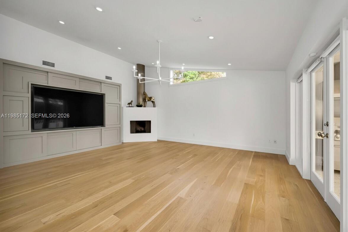 COUNTRY GROVE ESTATES - Residential