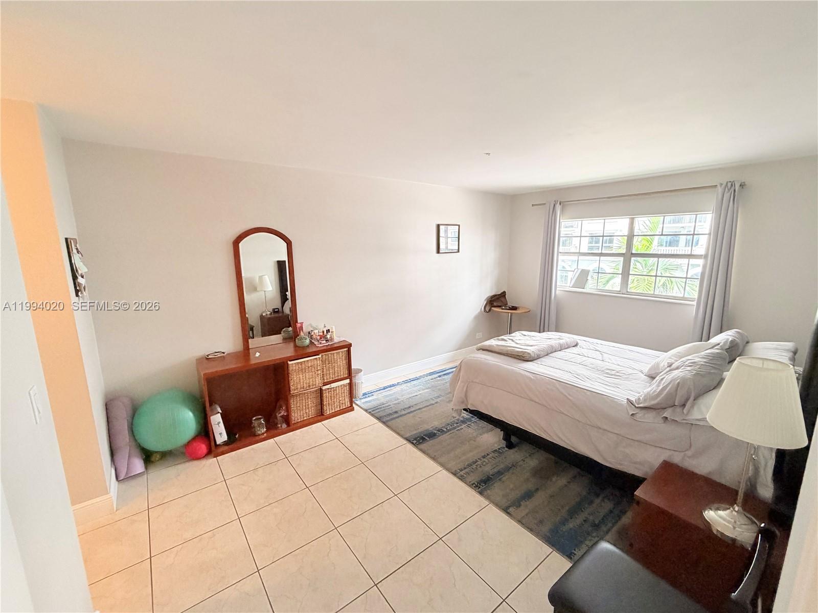 GRANADA DADELAND CONDO - Residential
