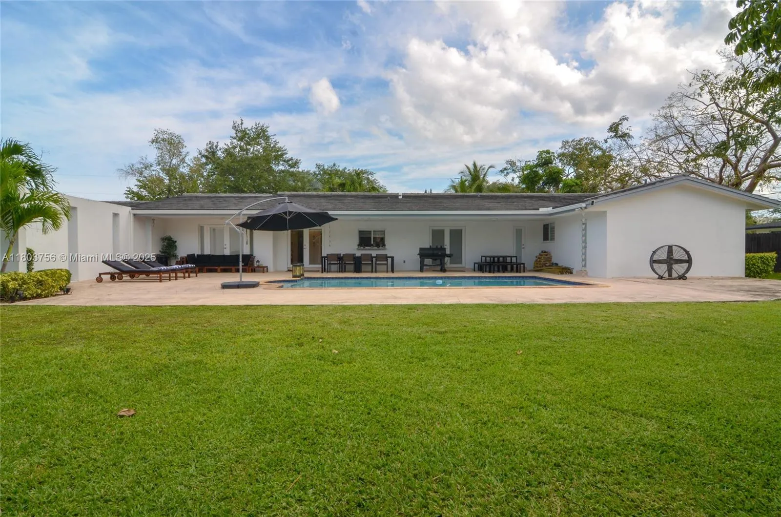 Pinecrest, Florida 33156, United States, 4 Bedrooms Bedrooms, ,2 BathroomsBathrooms,Residential,Active,130710