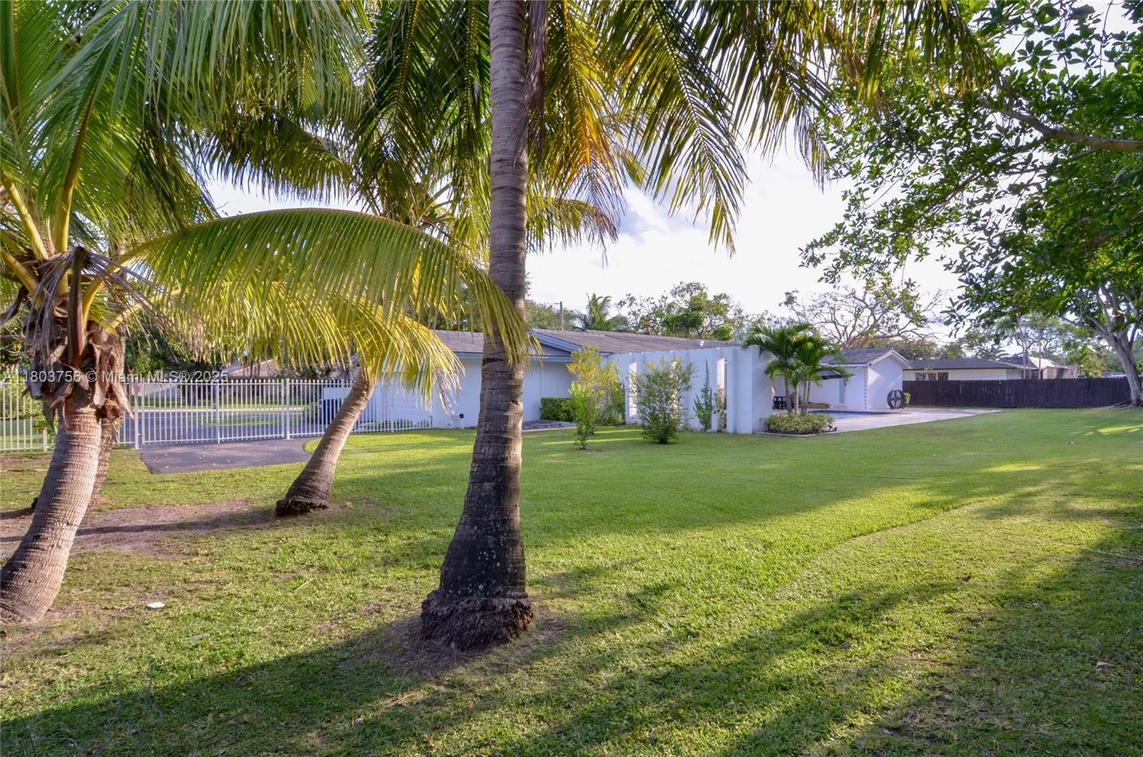 Pinecrest, Florida 33156, United States, 4 Bedrooms Bedrooms, ,2 BathroomsBathrooms,Residential,Active,130710