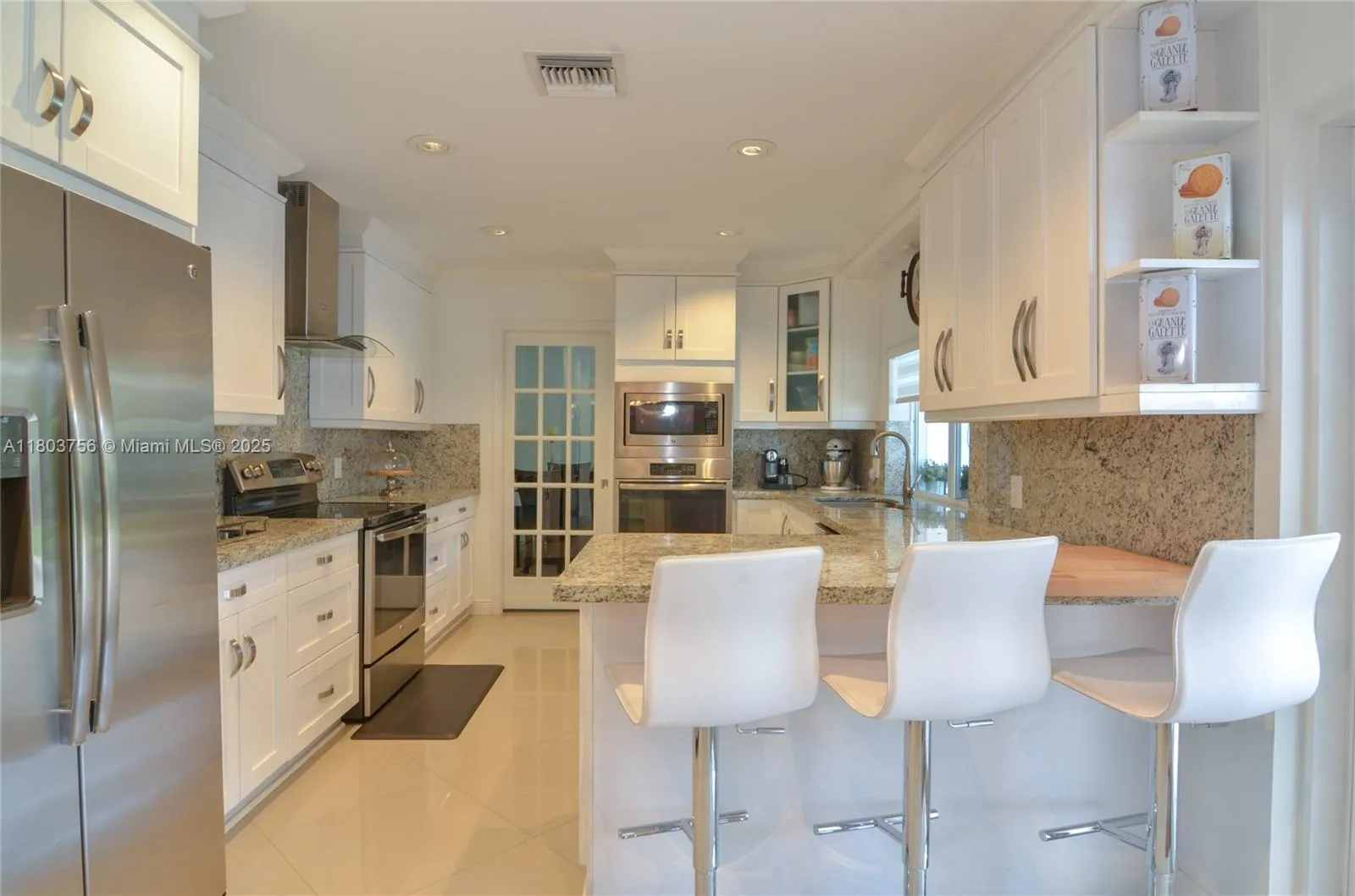 Pinecrest, Florida 33156, United States, 4 Bedrooms Bedrooms, ,2 BathroomsBathrooms,Residential,Active,130710