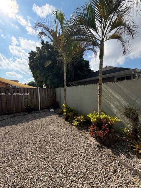 CHARLESTOWNE - Residential