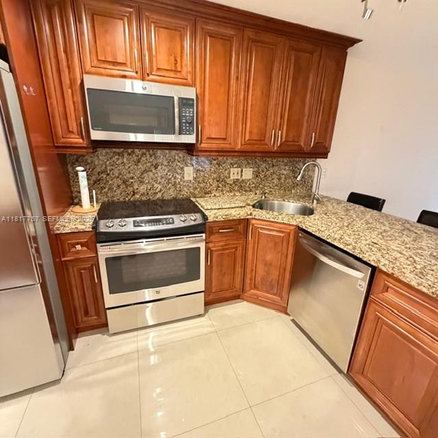 CHARLESTOWNE - Residential