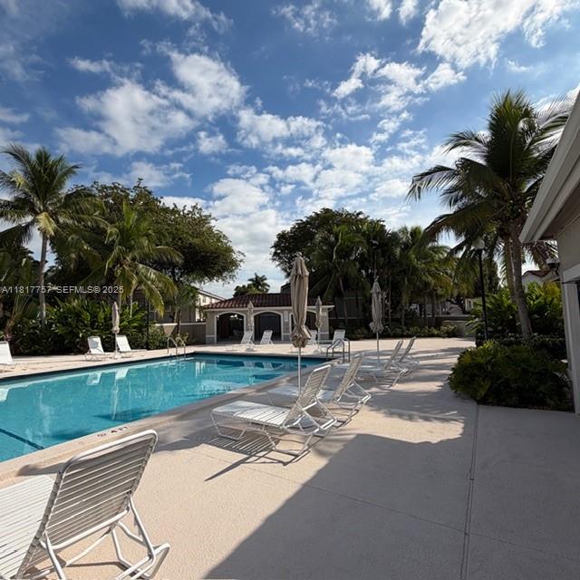 CHARLESTOWNE - Residential